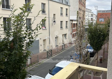 Appartement 2 balcons, 1 cave, 1 parking